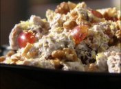 Салат с тунцом и виноградом