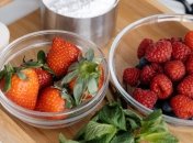 Полуниця та малина — найпопулярніші ягоди