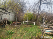 Закопал отца за домом