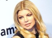 40-летняя Ферги любит удивлять дерзкими нарядами