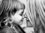 Когда отмечается День матери 2015