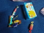 Несколько конфет и бублики: боевики "ДНР" похвастались "щедрыми" подарками для своих детей