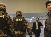 Крымские ФСБшнки провели обыски в доме матери волонтера из Днепра