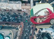 Рідкісний електрокар потрапив на відео