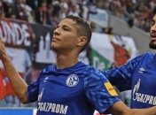 Барселона намерена подписать защитника Шальке