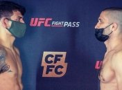 Боец ММА между раундами обнаружил, что на его руке не хватает пальца (видео)