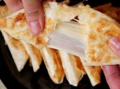 Конвертики из лаваша с сыром