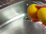 Способ с лимонами, который поможет убрать неприятный аромат