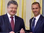 Президент Украины принял делегацию УЕФА