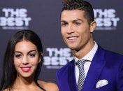 Девушка Криштиану Роналду засветила роскошное кольцо