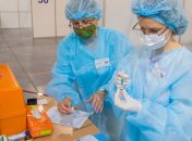 Новий рекорд вакцинації і 655 хворих - статистика коронавірусу за 8 липня