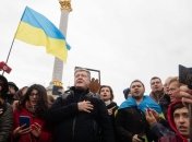 Порошенко поздравил воинов с Днем защитника Украины (Видео)