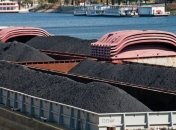 В Канаде сорвались с якоря две баржи