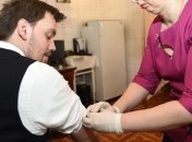 "То это опасно, то в Украине недостаточно вакцин": Гончарук развеял популярные мифы о прививках