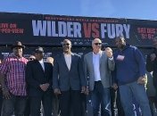 Легенды бокса Риддик Боу и Леннокс Льюис повздорили на взвешивании Уайлдер - Фьюри