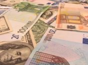 Официальный курс валют на 12 марта: доллар и евро подешевели