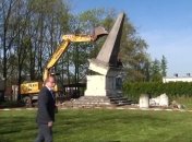Знесення пам’ятника радянським солдатам у польських Глубчицях