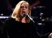 Адель зачитала рэп с нецензурными словами (Видео)