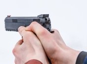 Мотоциклиста с пистолетом задержали в Киеве