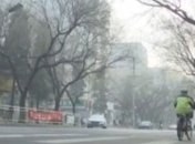 Китай страдает от ужасного смога (Видео)