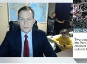 Дети прервали прямой эфир журналиста BBC (Видео)