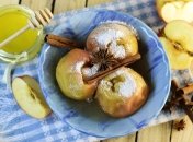 Вкусные, полезные и питательные запеченные яблоки