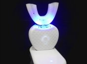 Конец ежедневной рутины: теперь чистить зубы можно без помощи рук