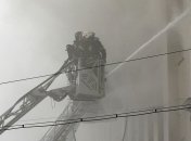 В горящем здании Минобороны РФ обрушилось 1000 кв.м. кровли