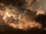 В Индонезии взорвался нефтеперерабатывающий завод - 20 человек пострадали: подробности (видео)