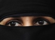 Мужчины получили разрешение на полигамные браки