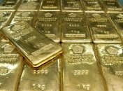 На мировом рынке упали цены на золото