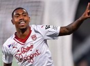 Официально: "Барселона" подписала бразильца Малкома