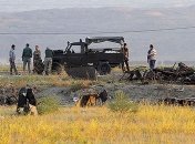 В Турции взорвали автобус с полицейскими, 13 человек погибли