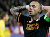 Снейдеру выписан самый дорогой штраф за желтые карточки