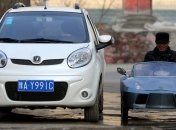 В мире появилась еще одна новинка - самый маленький суперкар