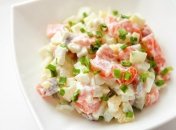 Салат с семгой