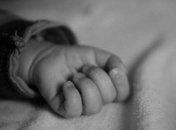 Тело умершей девочки уже неделю держат в доме