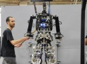 Военные США испытали человекоподобного робота (Видео)