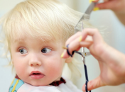 Почему дети с аутизмом боятся стрижки и как это исправить: советы опытной мамы