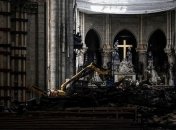 Верующие 15 июня проведут первую после пожара службу в Нотр-Дам