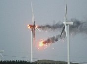 НЛО напомнило о себе, разрушив ветряные турбины в Европе (Фото)