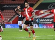 В Англии VAR отменил пенальти и гол из-за миллиметрового офсайда (видео)