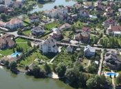 Вокруг выселения из Конча-Заспы разгорается "война": кто против инициативы Зеленского