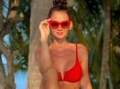 Жена капитана "Динамо" блеснула фигурой в купальнике (фото)