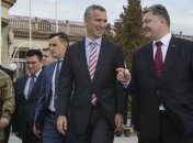 Порошенко встретился с Генсеком НАТО