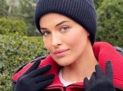 Даша Астафьева показала, как красиво носить зимнюю шапку (фото)