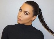 Красивая, но неидеальная: Ким Кардашьян одела бежевый комбинезон 