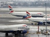 Великобритания потерпает от снегопадов: тысячи домов без электричества