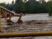Паводок на Буковине: поврежден газопровод, Черновцы могут остаться без газа 