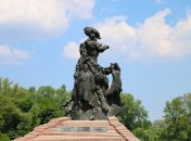 Советский памятник в Бабьем Яре, построенный в 1976 году
